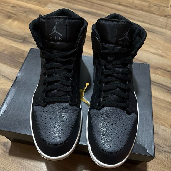 2017 Air Jordan 1 Mid Dark Grey main image 4